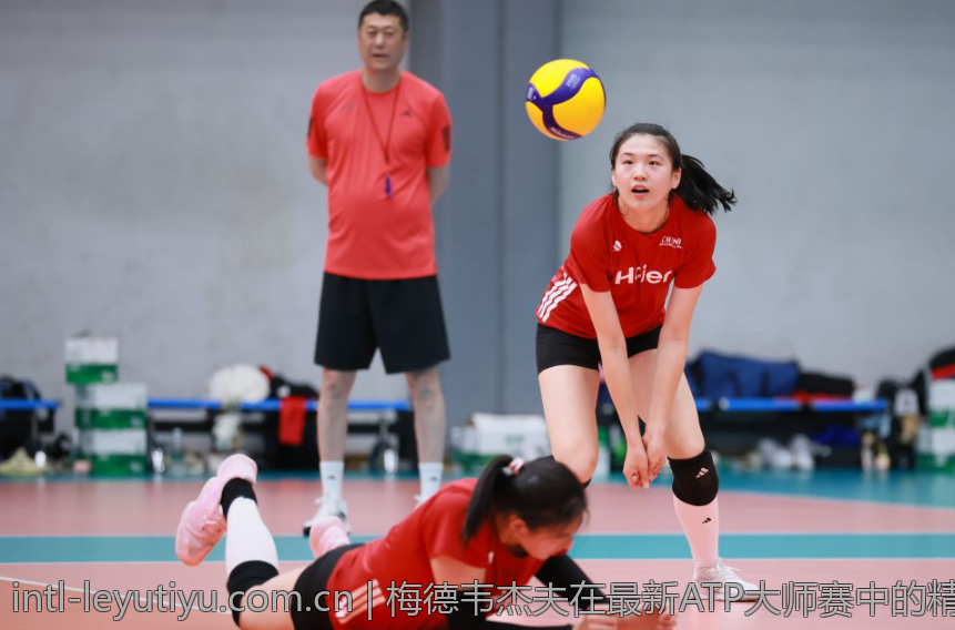 梅德韦杰夫在最新ATP大师赛中的精彩表现与比分解析